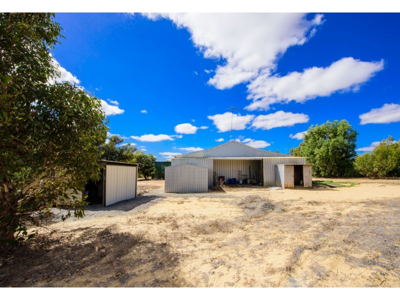 230 Ahern Place, Howatharra WA 6532