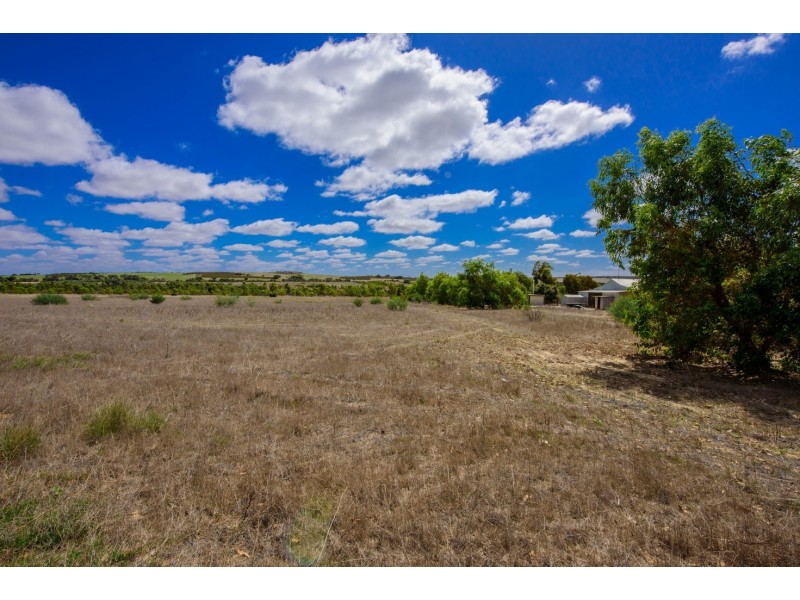 230 Ahern Place, Howatharra WA 6532