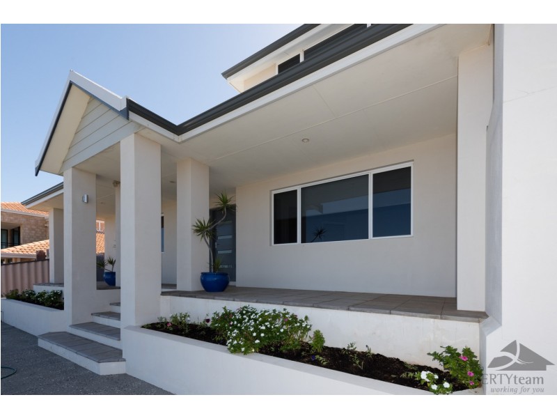 9 Old Acres Court, Wandina WA 6530