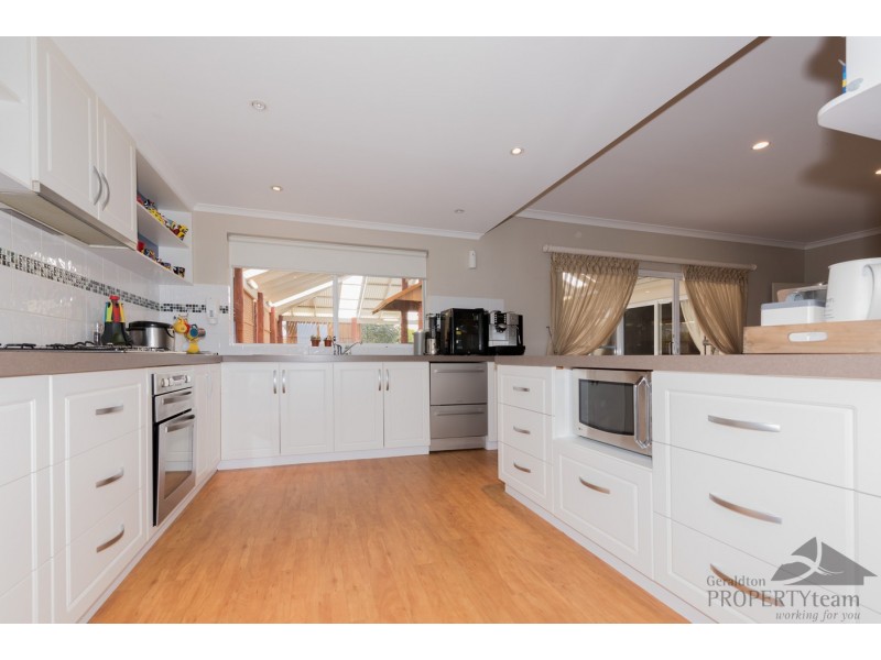 9 Old Acres Court, Wandina WA 6530