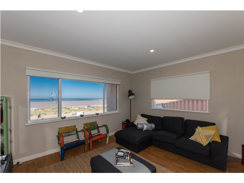 9 Old Acres Court, Wandina WA 6530