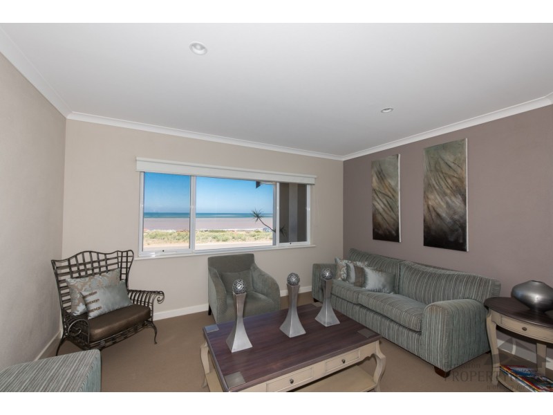 9 Old Acres Court, Wandina WA 6530