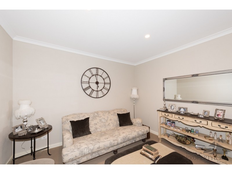 9 Old Acres Court, Wandina WA 6530