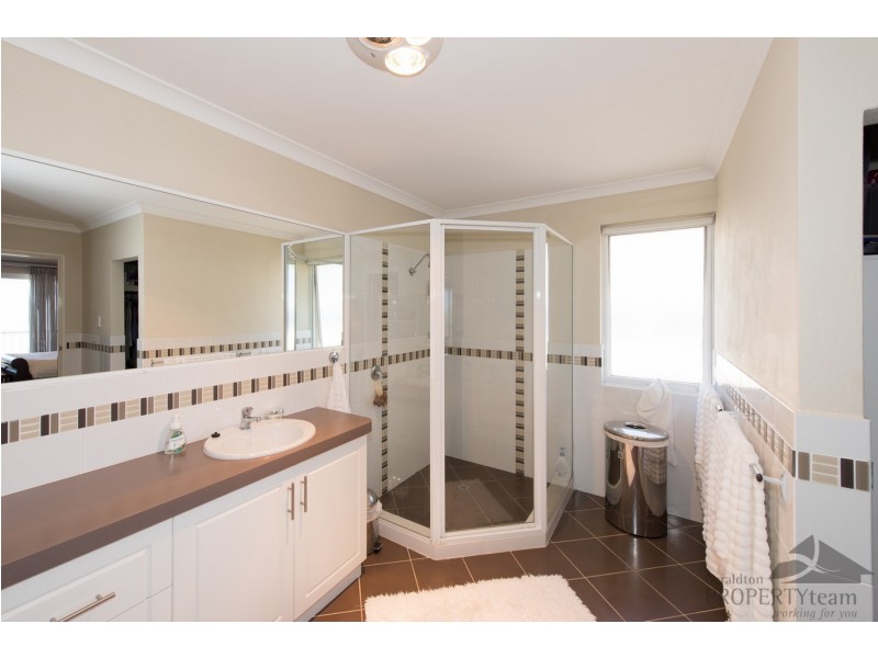 9 Old Acres Court, Wandina WA 6530