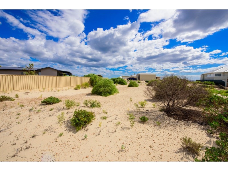 26 Tailer Street, Drummond Cove WA 6532