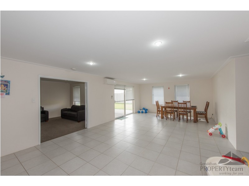 18 Waterwitch Outlook, Wandina WA 6530