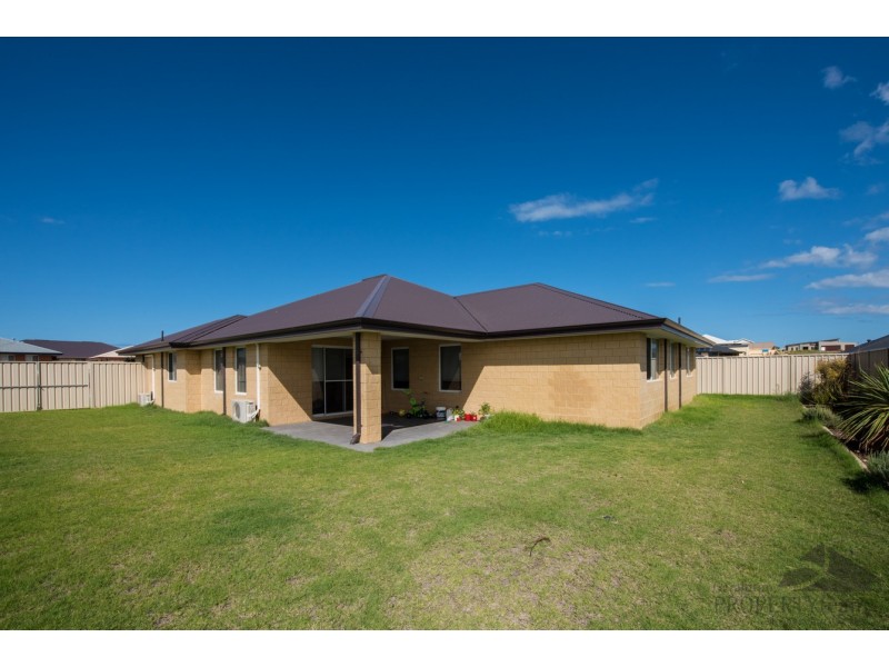 18 Waterwitch Outlook, Wandina WA 6530