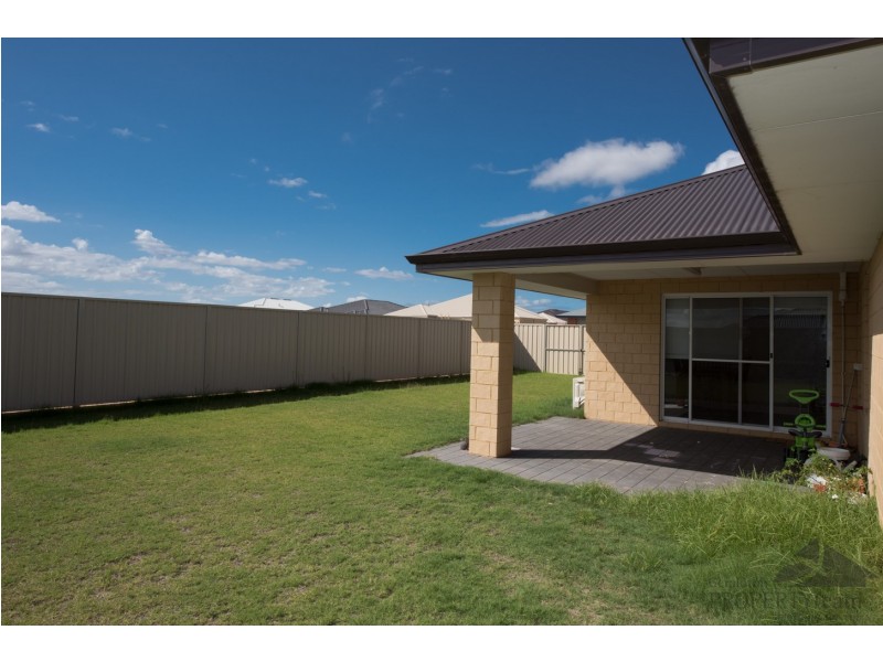 18 Waterwitch Outlook, Wandina WA 6530