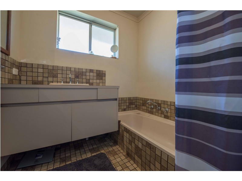 16 Guara Drive, Sunset Beach WA 6530