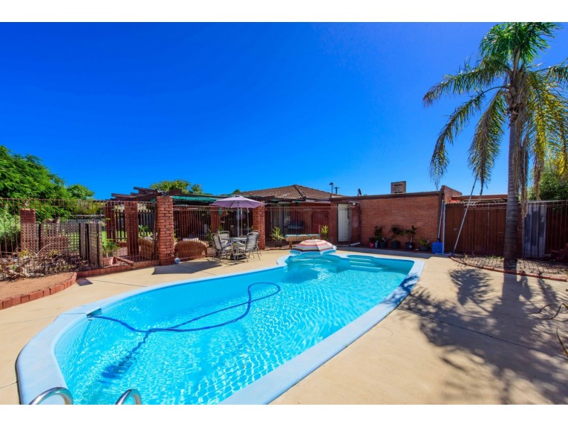 16 Guara Drive, Sunset Beach WA 6530