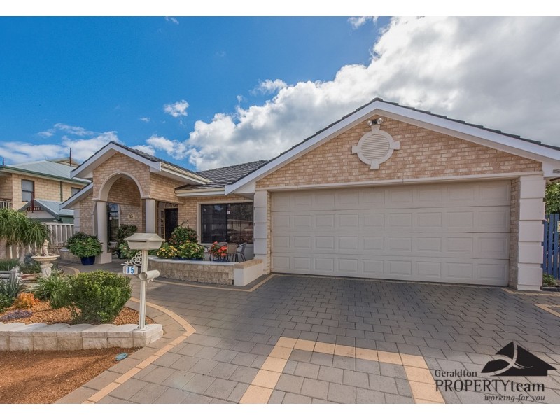15 St Georges Close, Bluff Point WA 6530