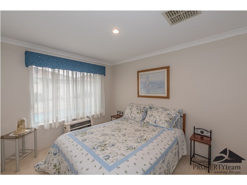 15 St Georges Close, Bluff Point WA 6530