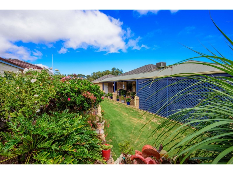 15 St Georges Close, Bluff Point WA 6530