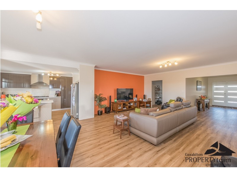 15 Moorings Loop, Sunset Beach WA 6530