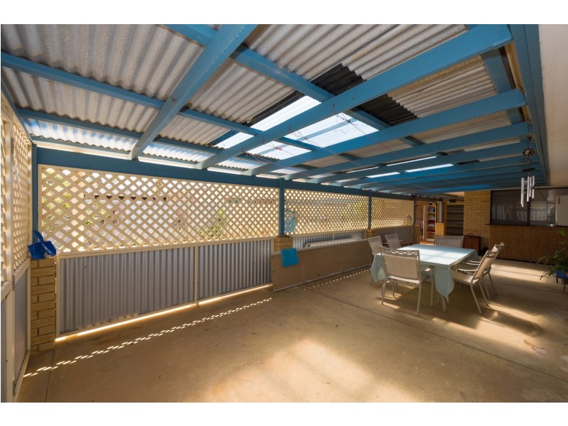 17 Thames Drive, Cape Burney WA 6532