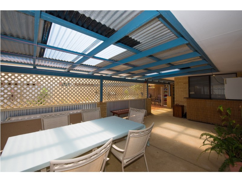 17 Thames Drive, Cape Burney WA 6532