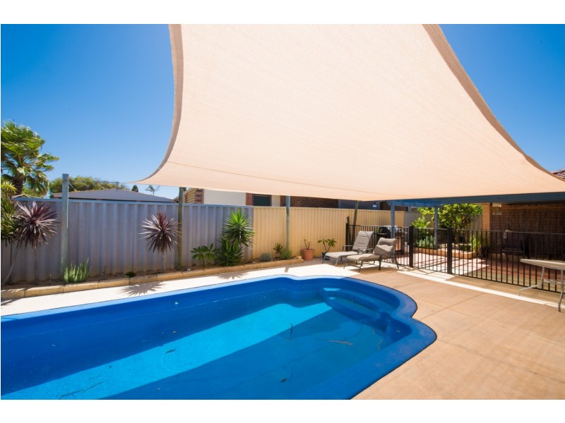 17 Thames Drive, Cape Burney WA 6532