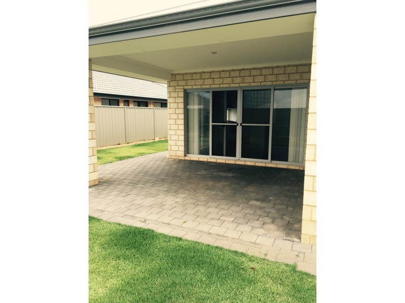 24 Spindrift Vista, Drummond Cove WA 6532