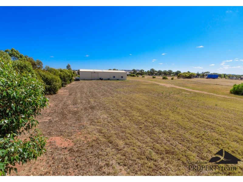 11 Sadler Way, Deepdale WA 6532