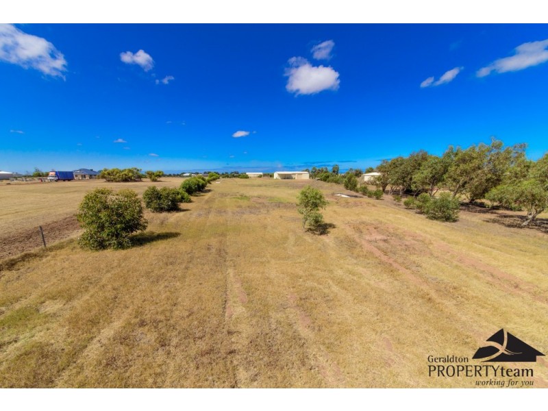 11 Sadler Way, Deepdale WA 6532