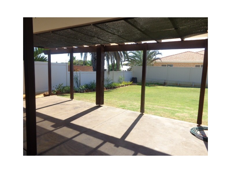 3 Sheldon Place, Tarcoola Beach WA 6530