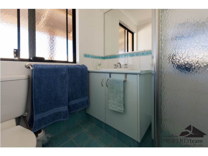 8 Polwarth Parade, Deepdale WA 6532