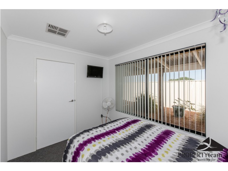 8 Polwarth Parade, Deepdale WA 6532