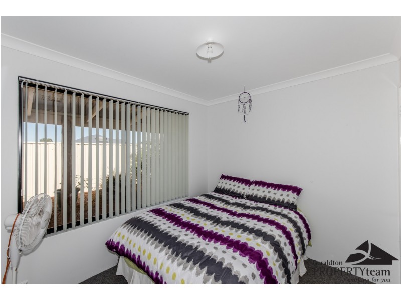 8 Polwarth Parade, Deepdale WA 6532