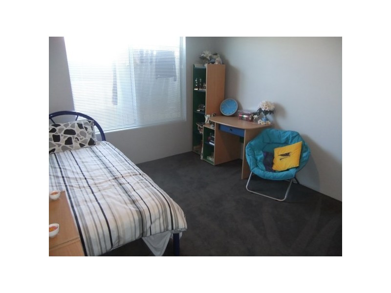 33 Wahn Avenue, Waggrakine WA 6530