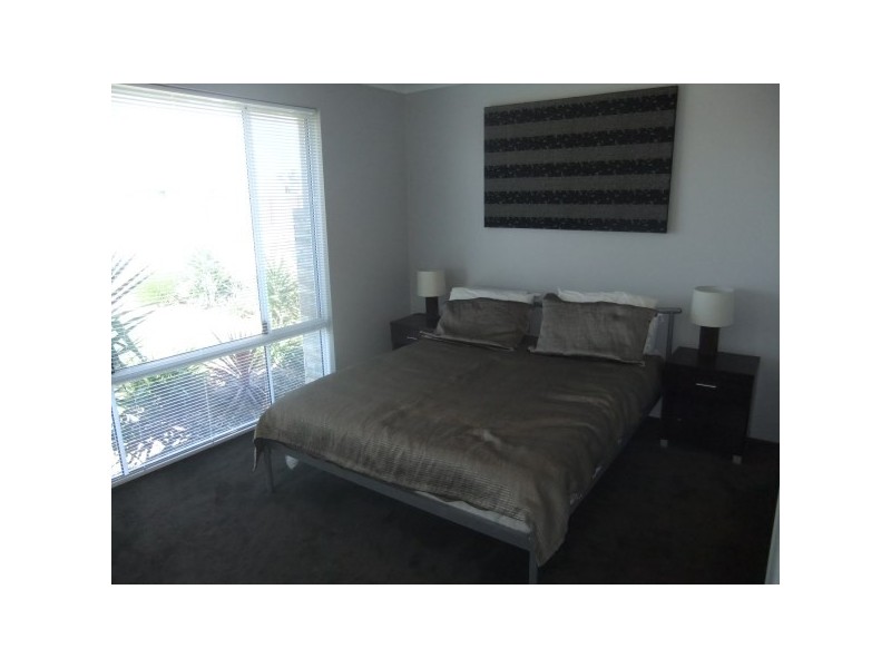 33 Wahn Avenue, Waggrakine WA 6530