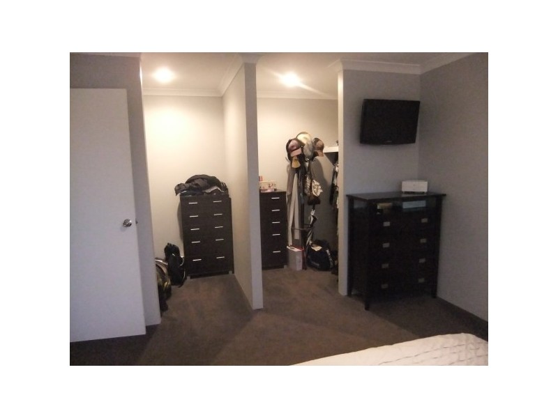 33 Wahn Avenue, Waggrakine WA 6530