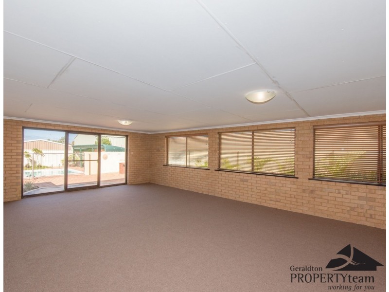 4 Sheldon Place, Tarcoola Beach WA 6530