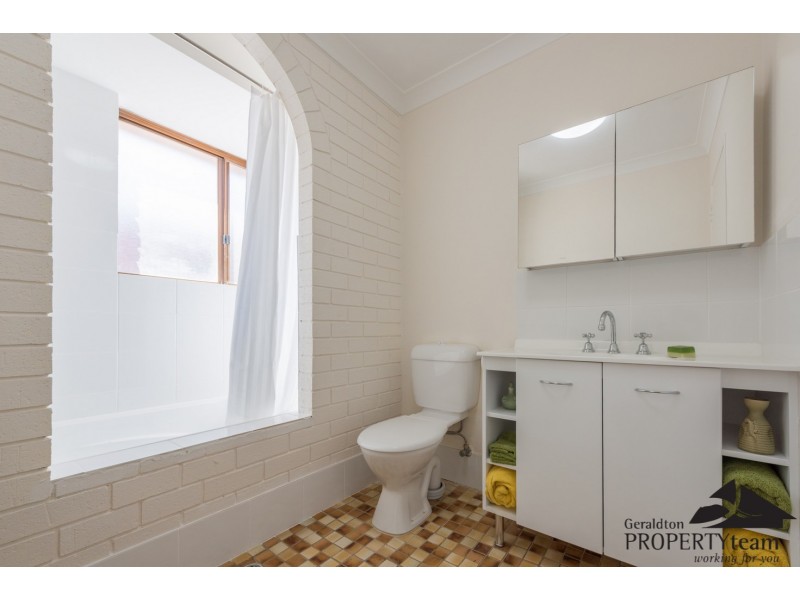 4 Sheldon Place, Tarcoola Beach WA 6530