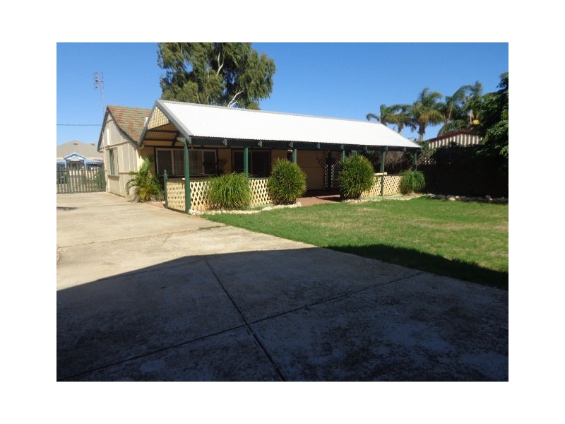 237 Fourth Street, Wonthella WA 6530