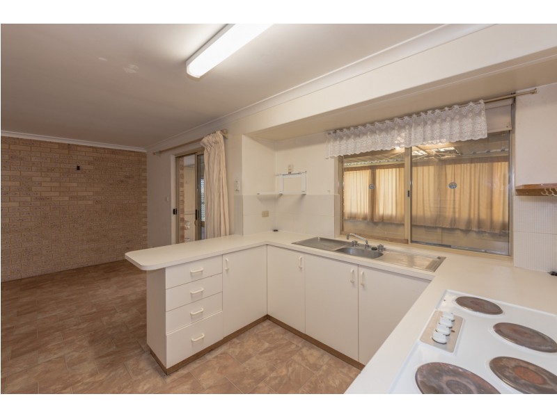 6 Wandoo Street, Rangeway WA 6530