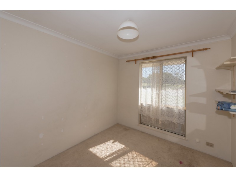 6 Wandoo Street, Rangeway WA 6530