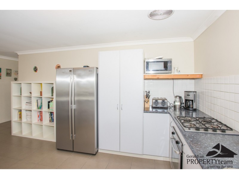 52 Ashton Close, Mount Tarcoola WA 6530