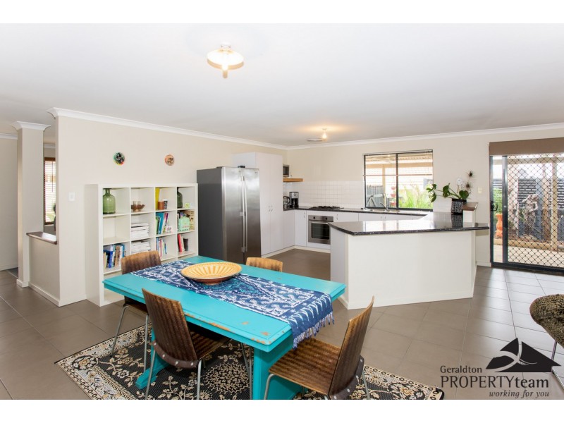 52 Ashton Close, Mount Tarcoola WA 6530
