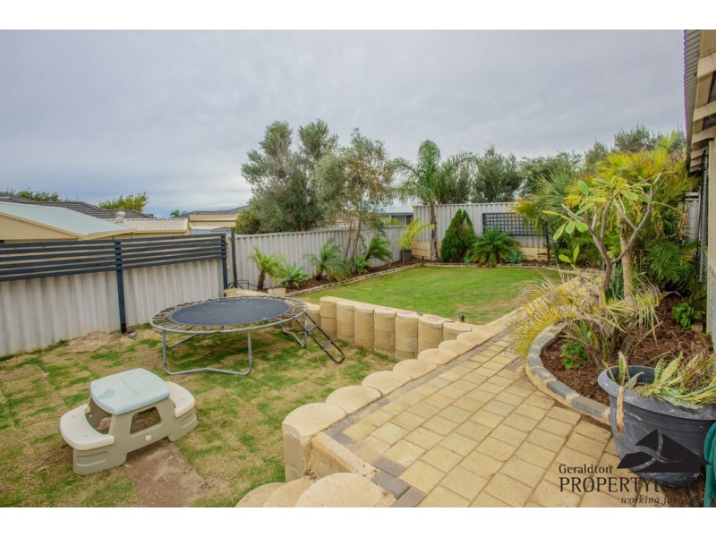 52 Ashton Close, Mount Tarcoola WA 6530