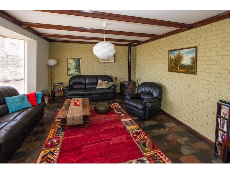 28 Highbury Street, Mount Tarcoola WA 6530