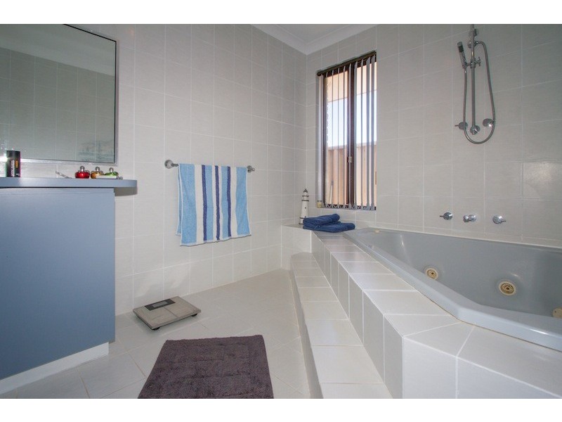 28 Highbury Street, Mount Tarcoola WA 6530