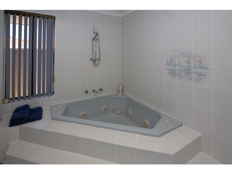 28 Highbury Street, Mount Tarcoola WA 6530