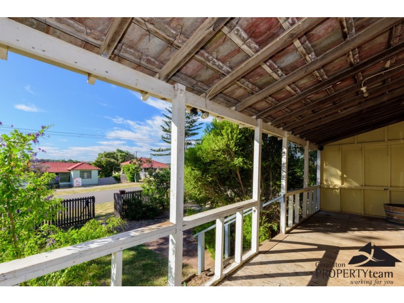 213 Evans Street, Beachlands WA 6530