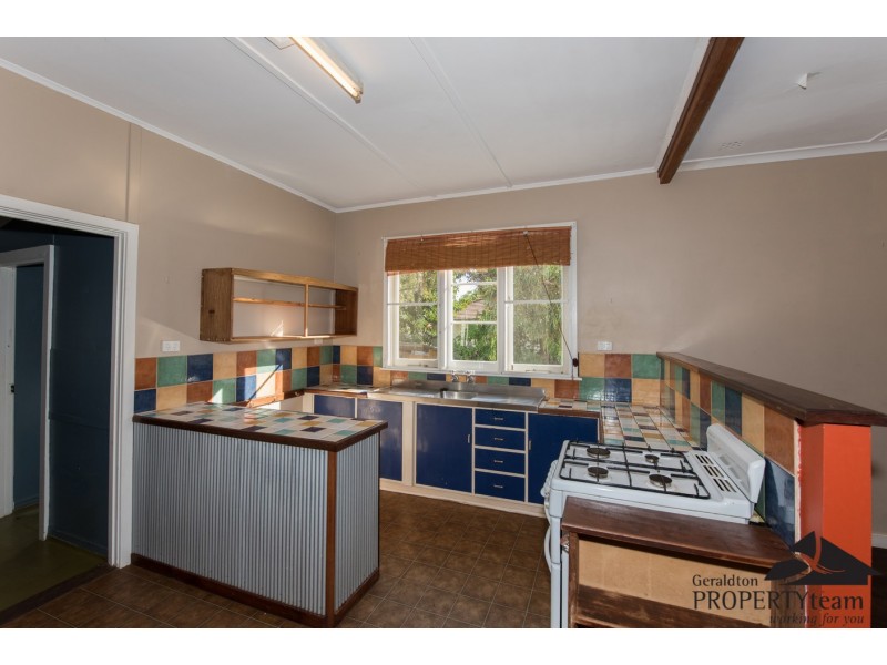 213 Evans Street, Beachlands WA 6530