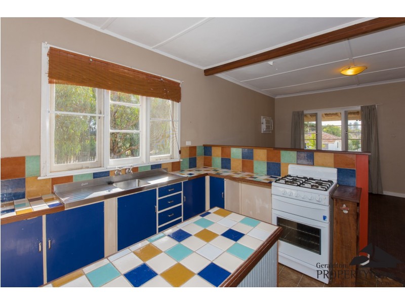 213 Evans Street, Beachlands WA 6530