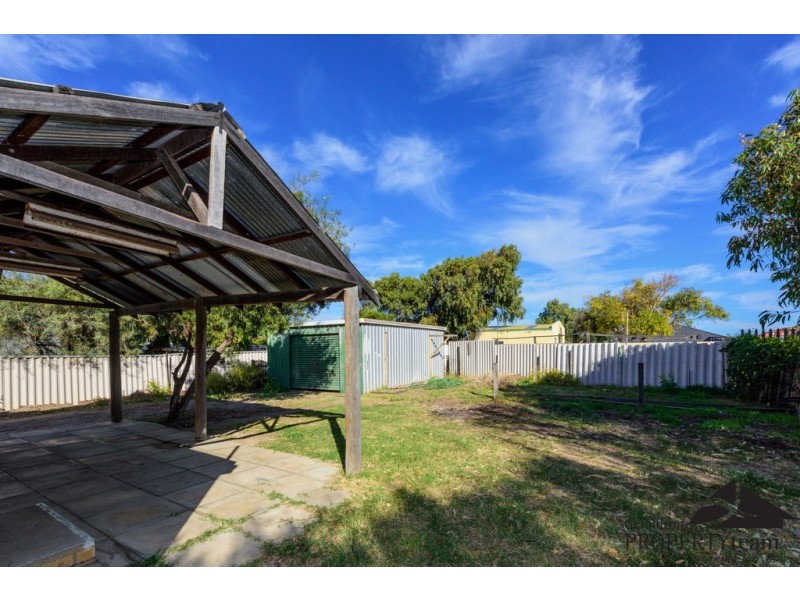 213 Evans Street, Beachlands WA 6530