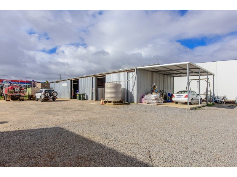 2 Walton Close, Geraldton WA 6530