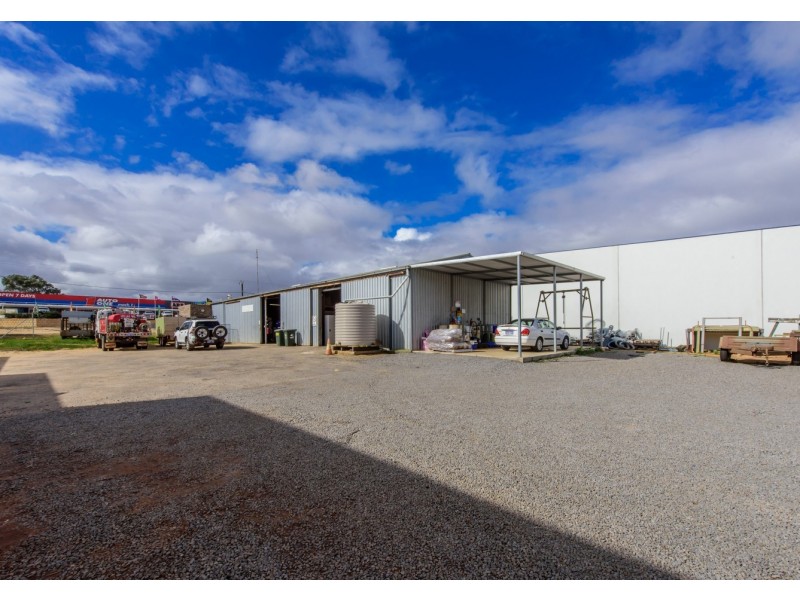2 Walton Close, Geraldton WA 6530