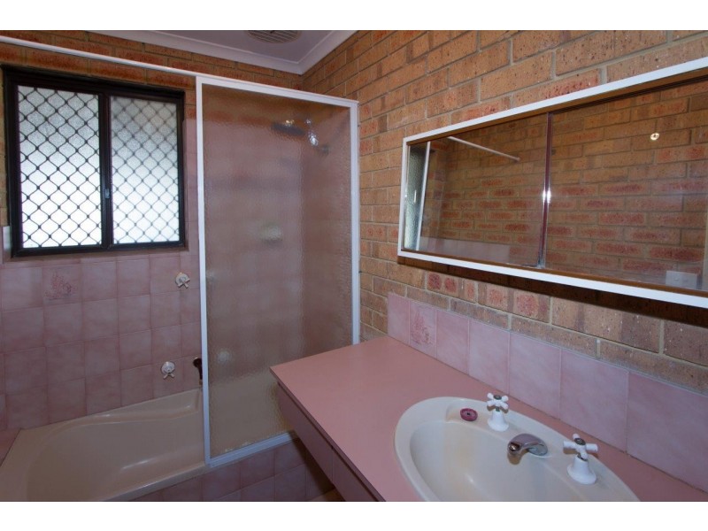 14 Broadfield Close, Utakarra WA 6530