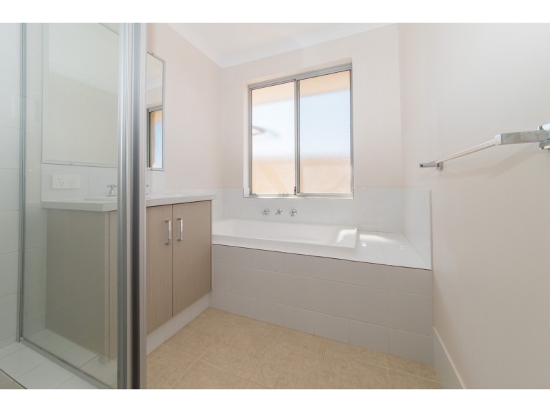 2 Waterwitch Outlook, Wandina WA 6530